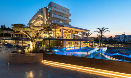 Cavo Zoe Seaside Hotel